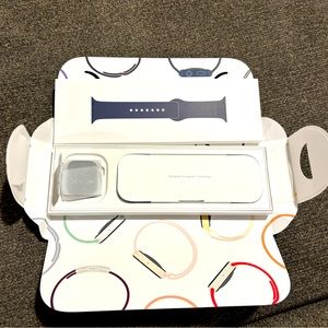 Apple Watch 9 41mm GPS silver